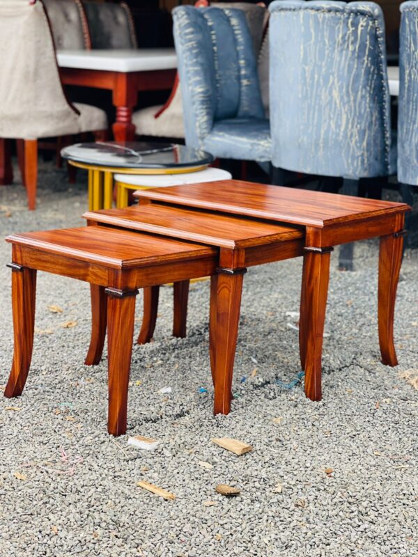 Nesting Coffee table Mahogany